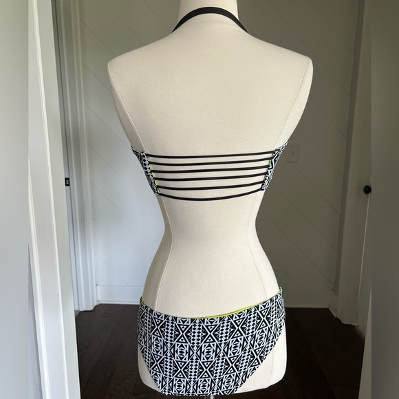 CA by Vitamin A bikini - Picture 5 of 8